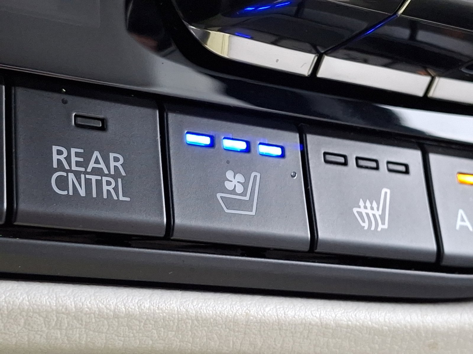 Certified 2025 MAZDA CX-90 3.3 Turbo S w/ Premium Plus image 26