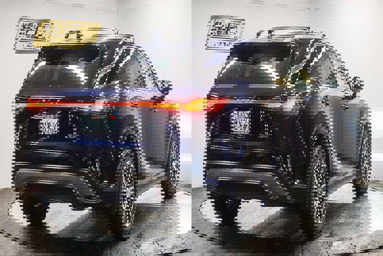 Used 2023 Lexus RX 350h image 4