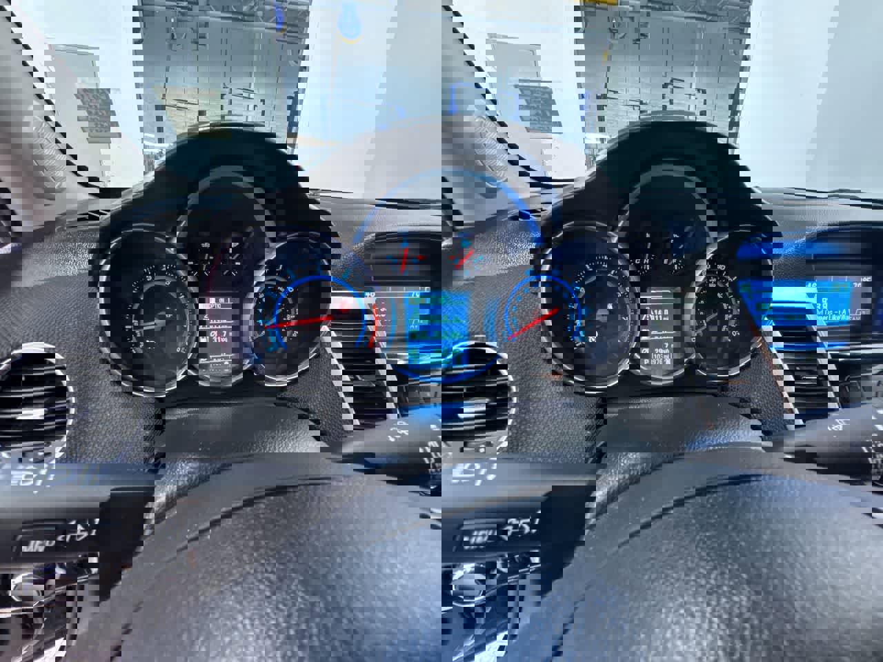 Used 2024 Chevrolet Trax RS w/ Driver Confidence Package image 22