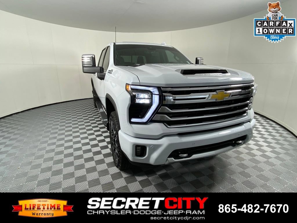 Used 2026 Chevrolet Silverado 2500 High Country w/ High Country Premium Package AWD/4WD video 1