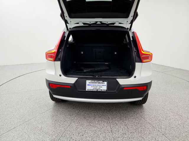 Certified 2023 Volvo XC40 B5 Plus w/ Protection Package Premier AWD/4WD image 15