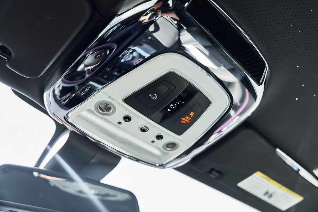 Used 2020 Rolls-Royce Wraith RWD image 60