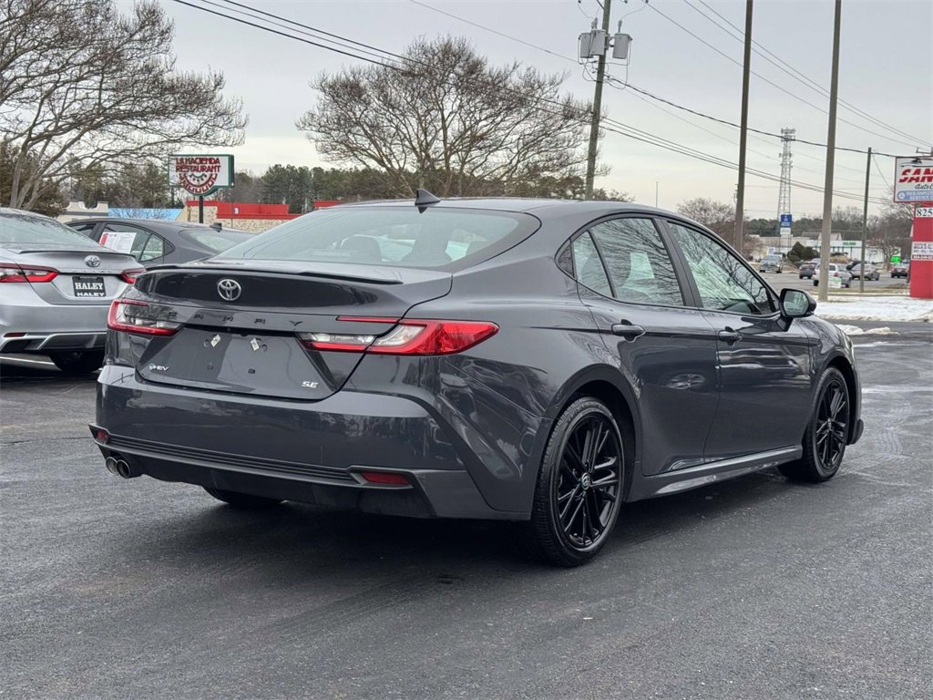 Used 2025 Toyota Camry SE image 21