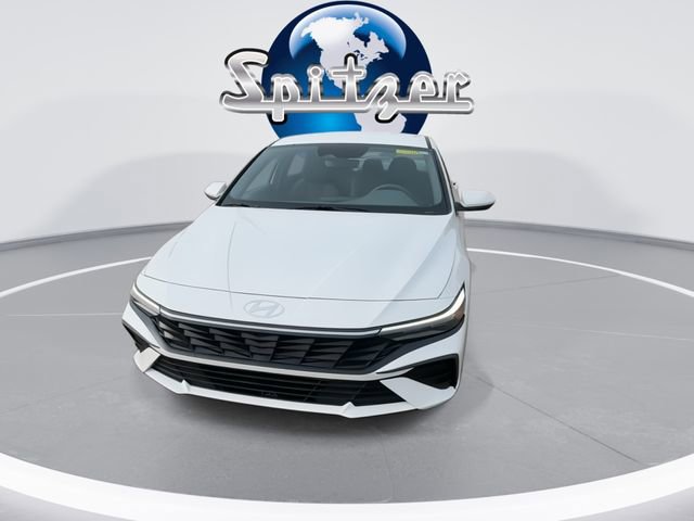 Used 2024 Hyundai Elantra SEL image 10