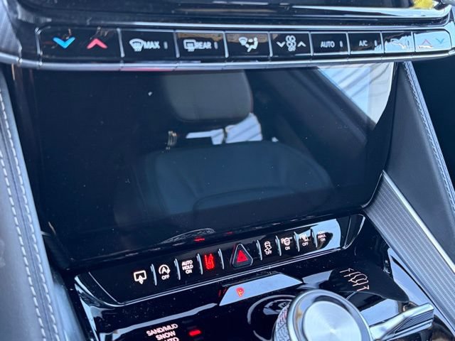 New 2026 Jeep Grand Wagoneer L Summit w/ Rear Seat Video Group I AWD/4WD image 19