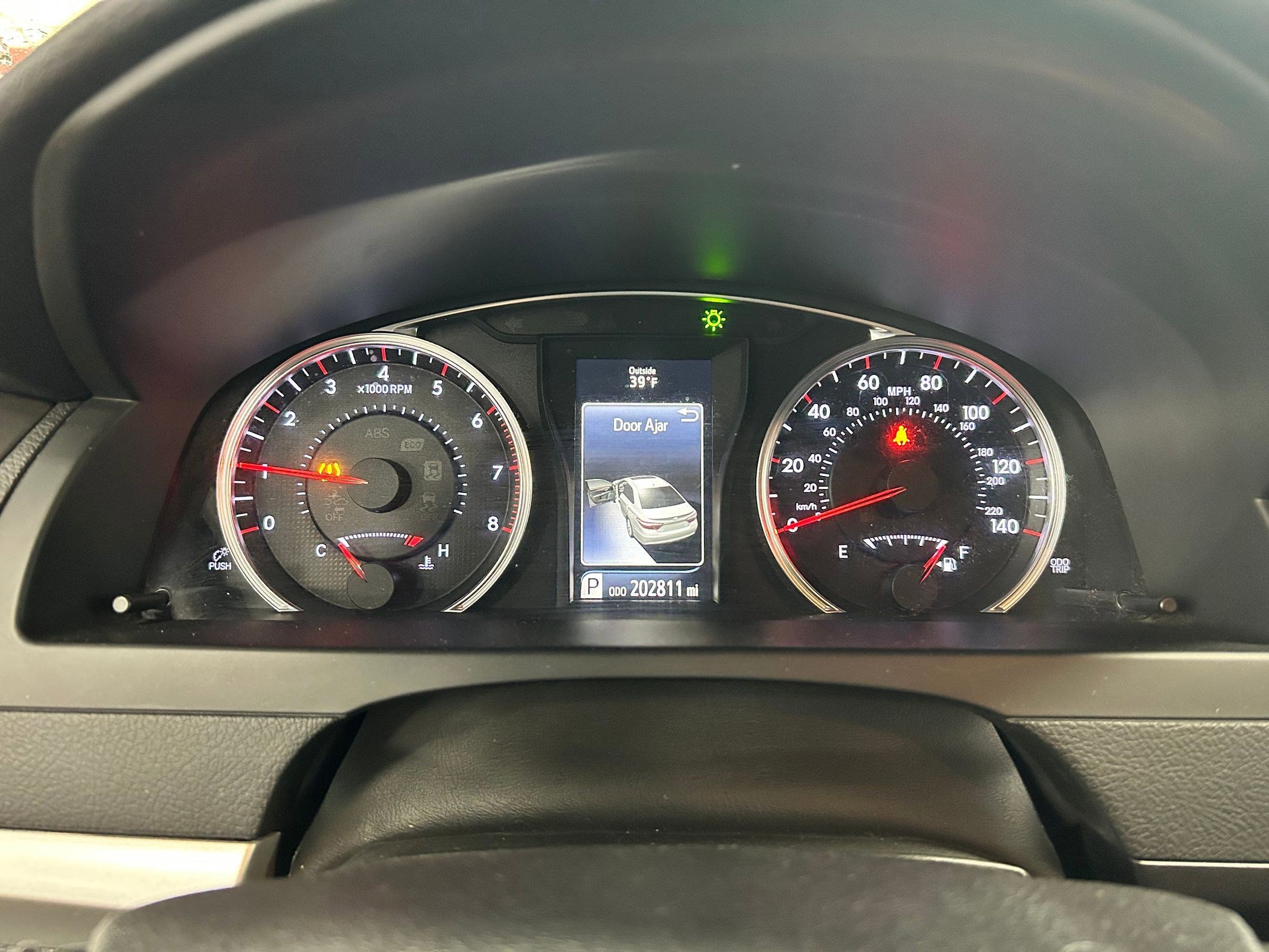 Used 2017 Toyota Camry SE FWD image 17