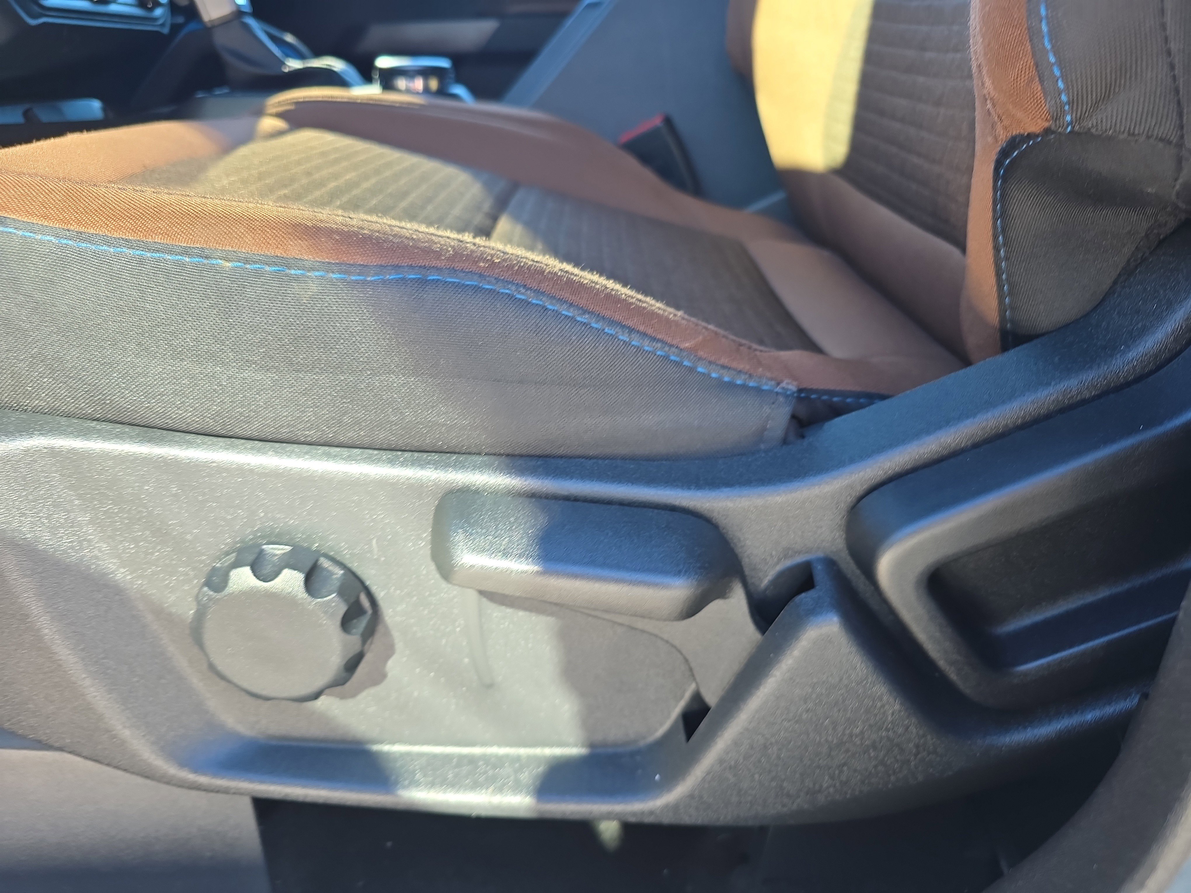 Used 2023 Ford Bronco Outer Banks image 13