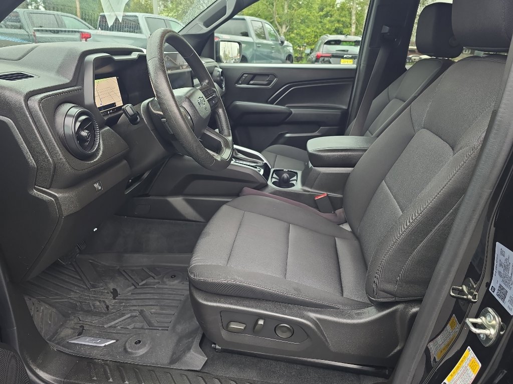 Certified 2024 Chevrolet Colorado Trail Boss w/ Technology Package AWD/4WD image 14