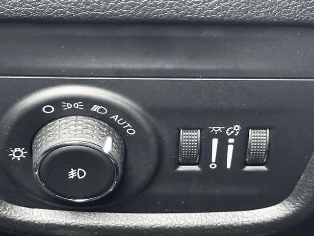 Used 2022 Jeep Grand Cherokee L Limited image 17