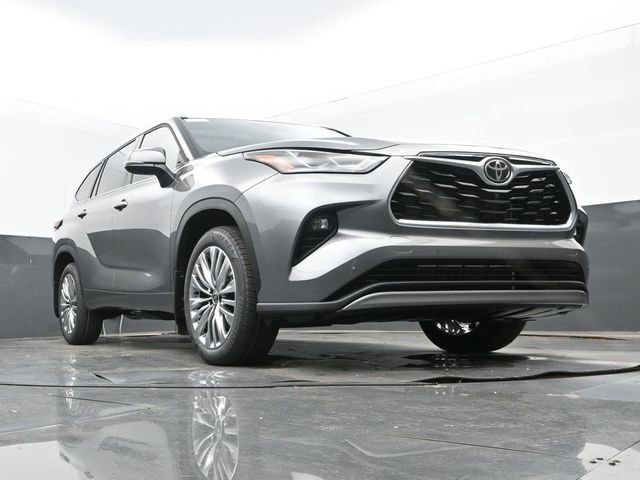 New 2026 Toyota Highlander Platinum AWD/4WD image 25