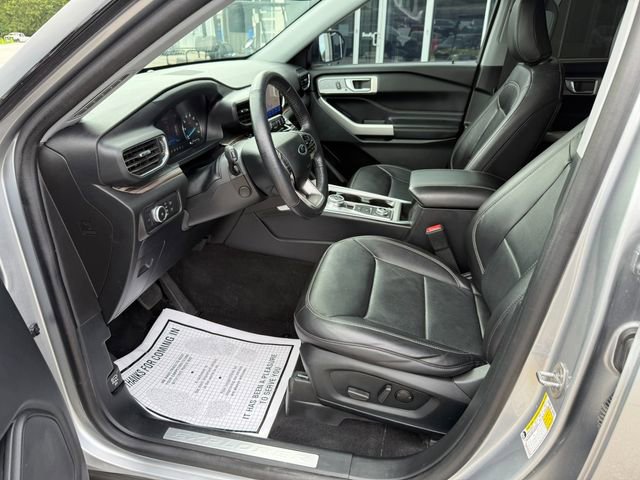 Used 2021 Ford Explorer Limited w/ Equipment Group 301A image 16