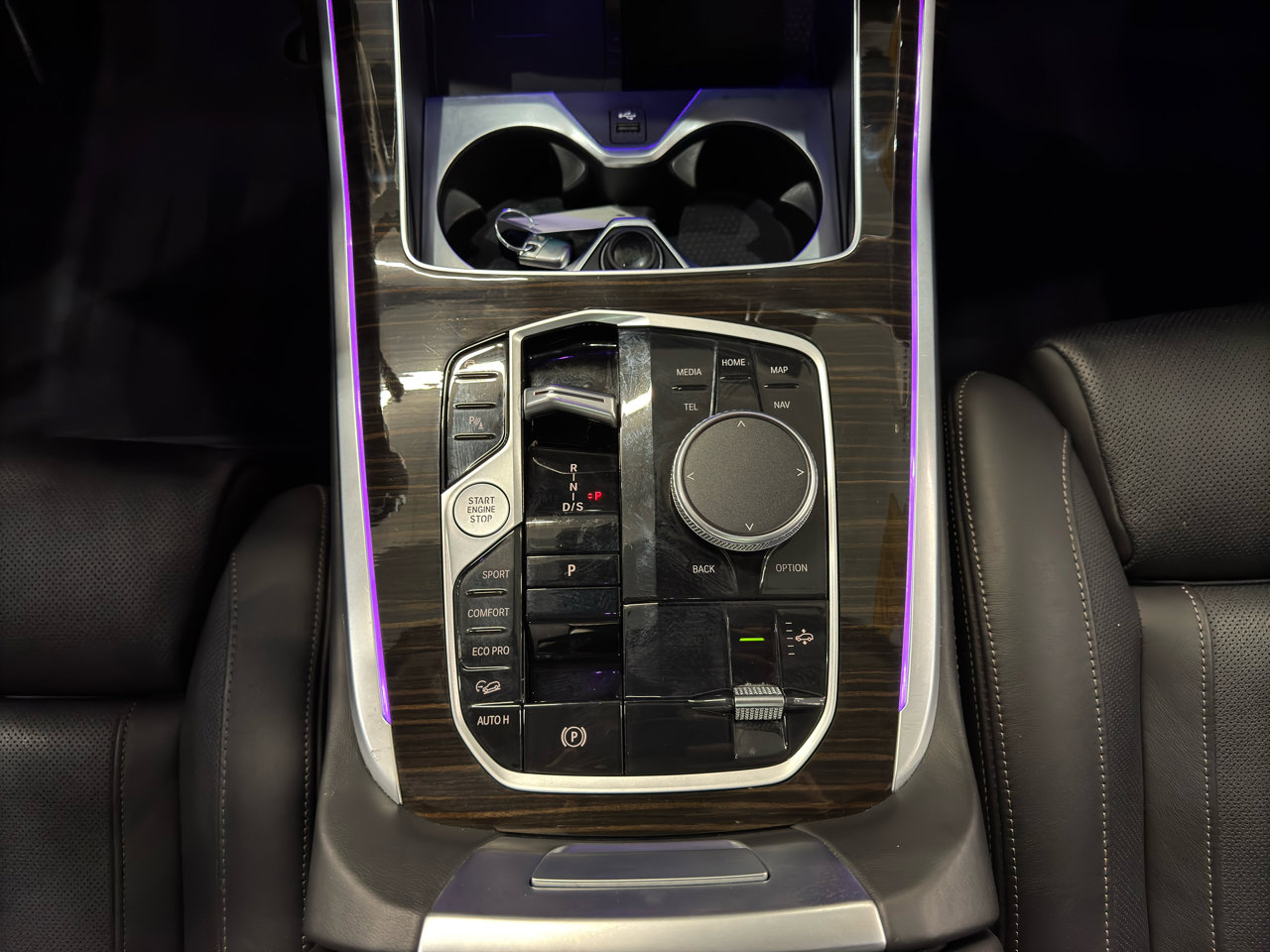 Used 2023 BMW X7 xDrive40i w/ Premium Package image 37