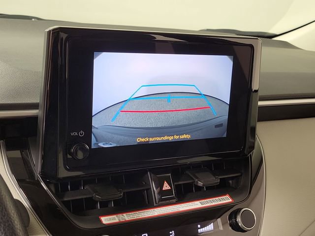 Used 2025 Toyota Corolla LE FWD image 29