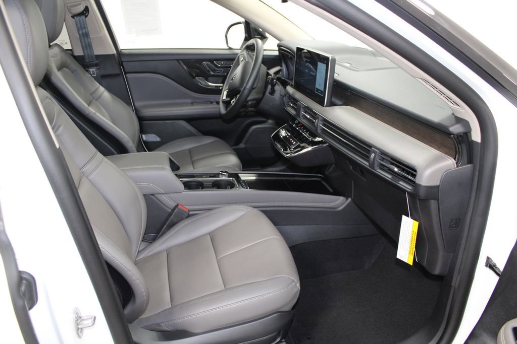 New 2026 Lincoln Corsair Reserve image 28