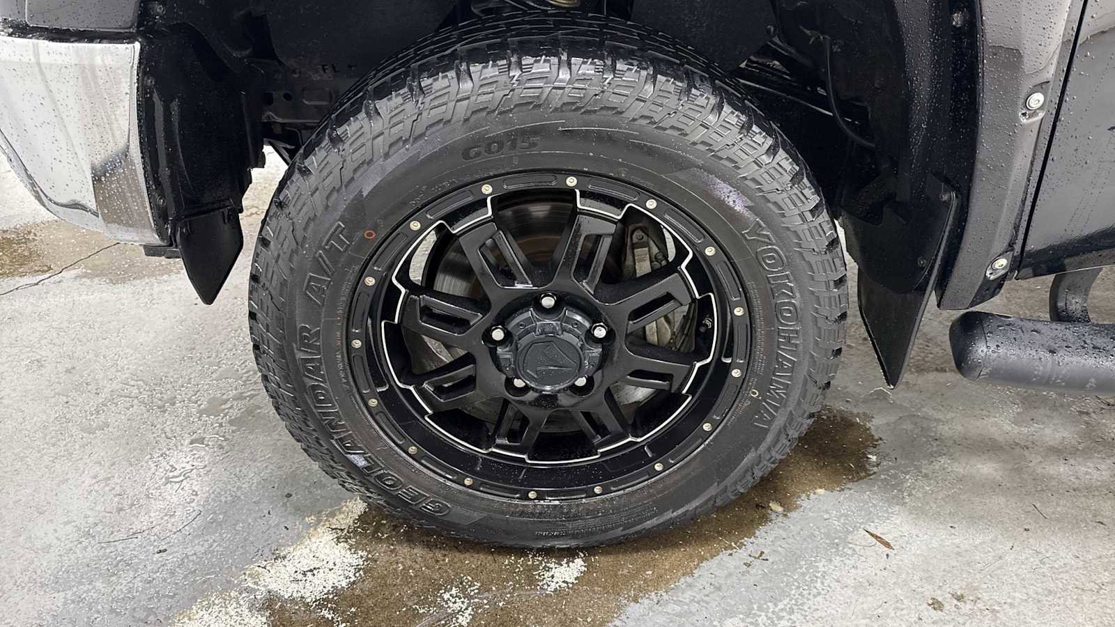 Certified 2017 Toyota Tundra SR5 image 10