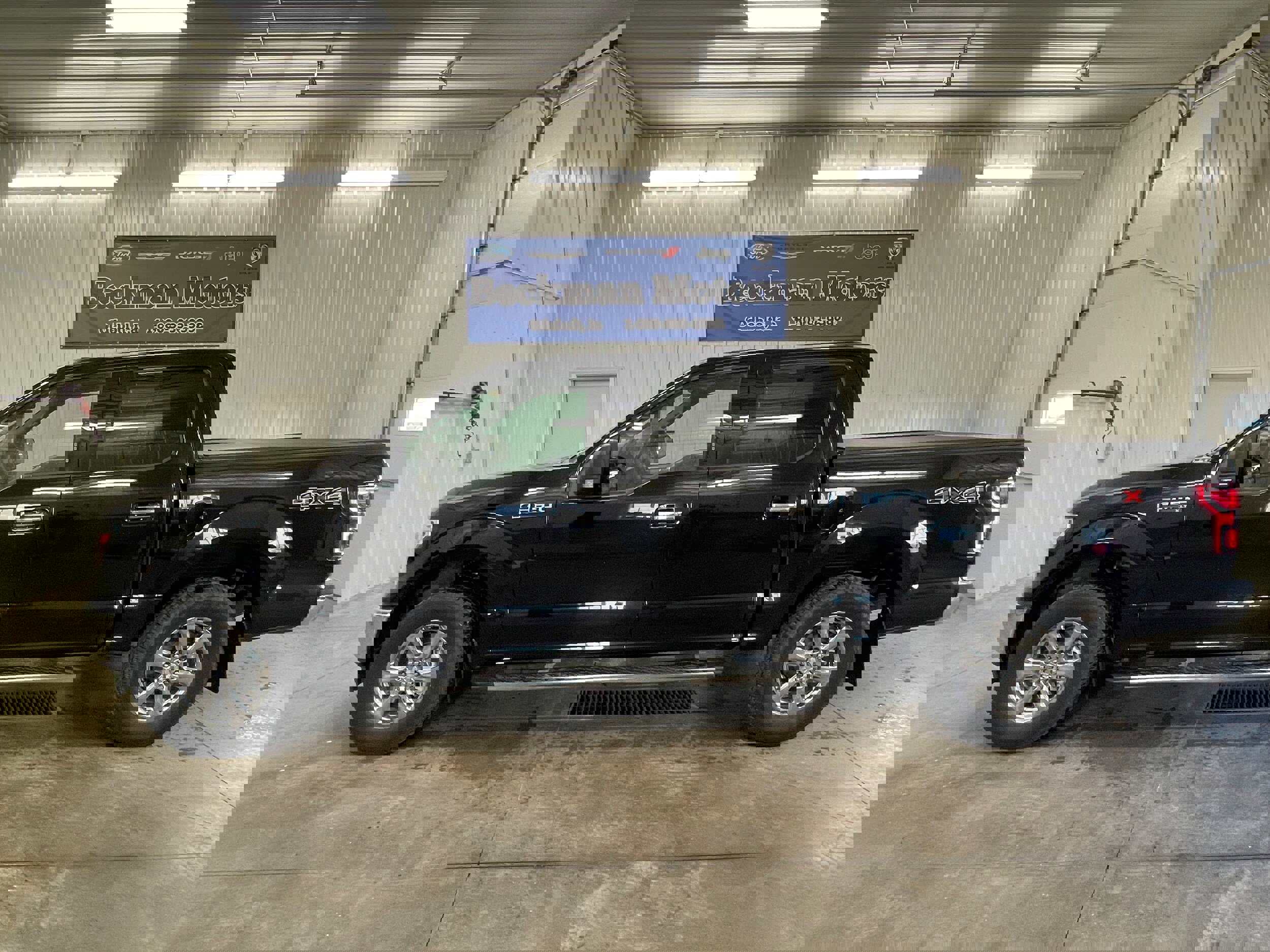 Used 2020 Ford F150 XLT w/ Equipment Group 302A Luxury image 2