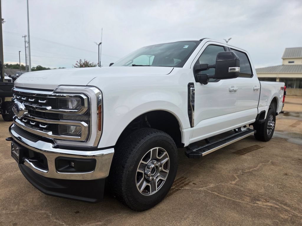 Used 2025 Ford F350 Lariat w/ FX4 Off-Road Package AWD/4WD image 1