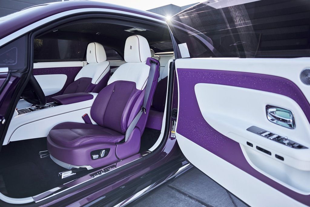 Used 2024 Rolls-Royce Spectre w/ Spectre Launch Package image 19