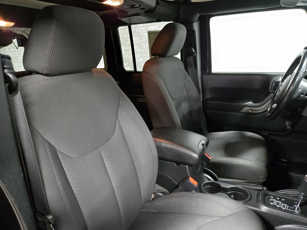 Used 2017 Jeep Wrangler Unlimited Sport w/ Connectivity Group image 48