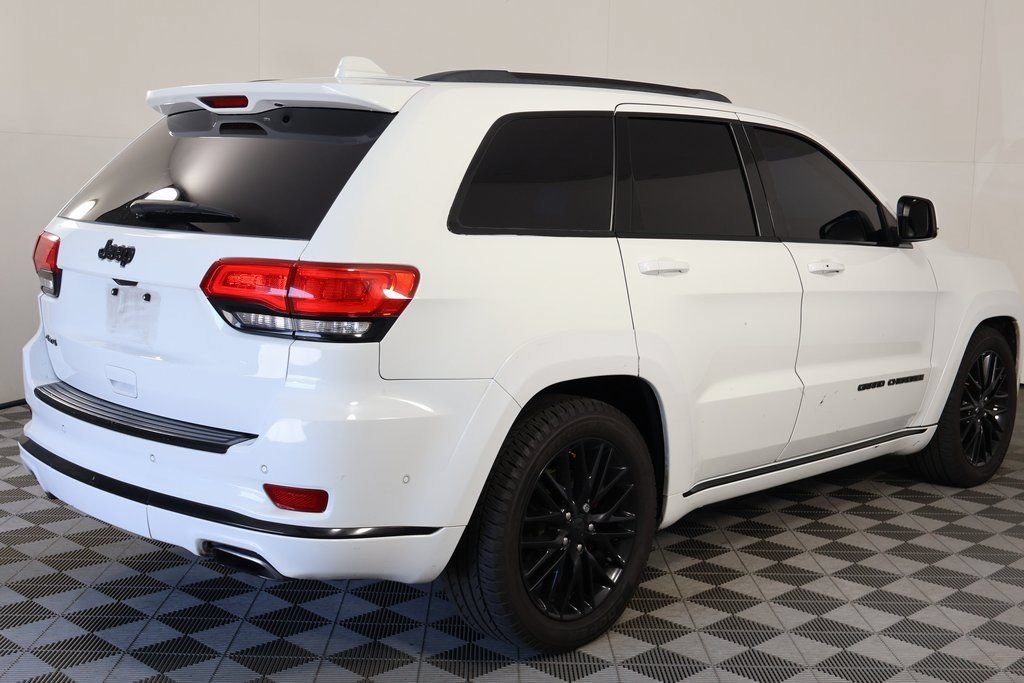 Used 2017 Jeep Grand Cherokee Summit w/ Platinum Series Group AWD/4WD image 4