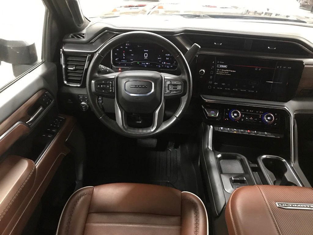 Used 2025 GMC Sierra 3500 Denali Ultimate image 16