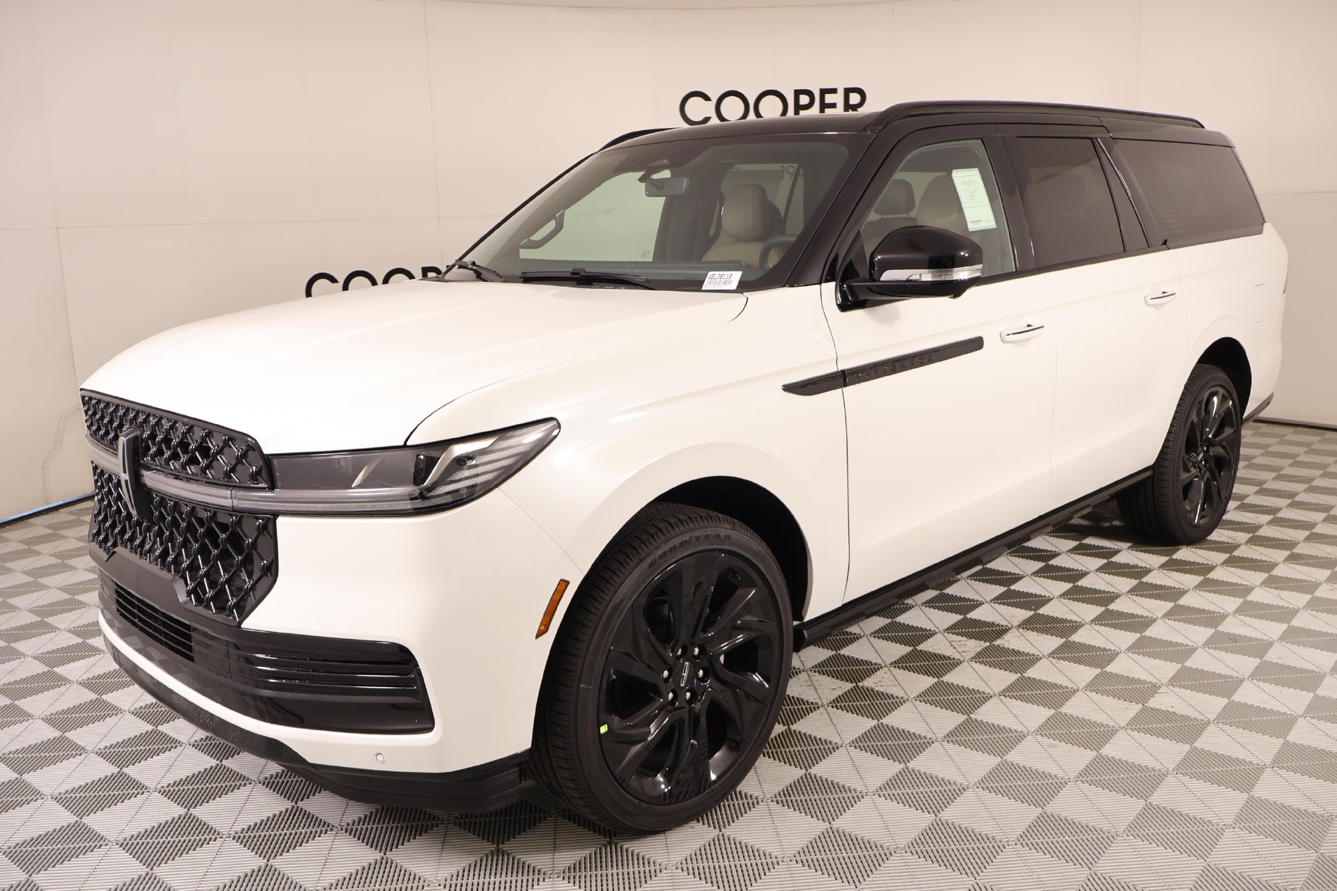New 2027 Lincoln Navigator L Black Label AWD/4WD image 10