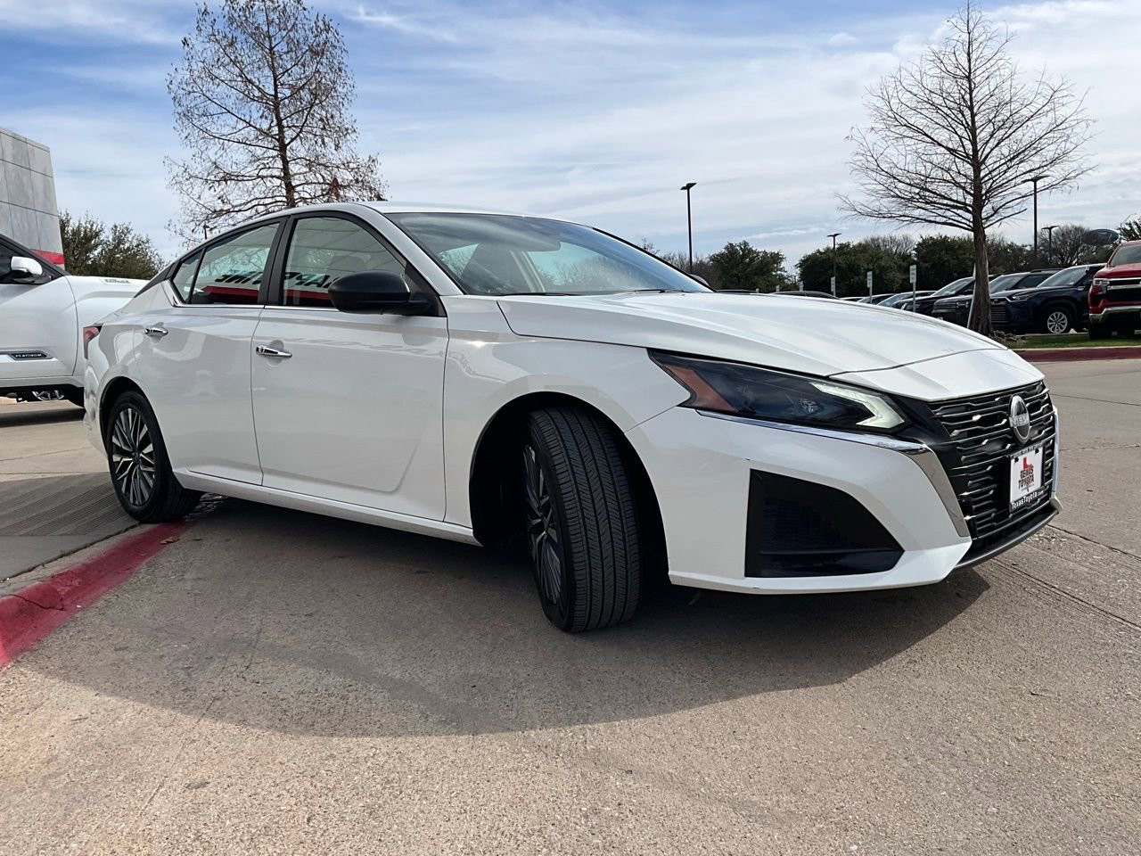 Used 2025 Nissan Altima 2.5 SV image 5