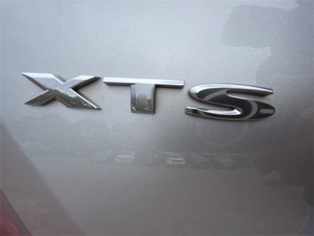 Used 2018 Cadillac XTS Luxury image 30