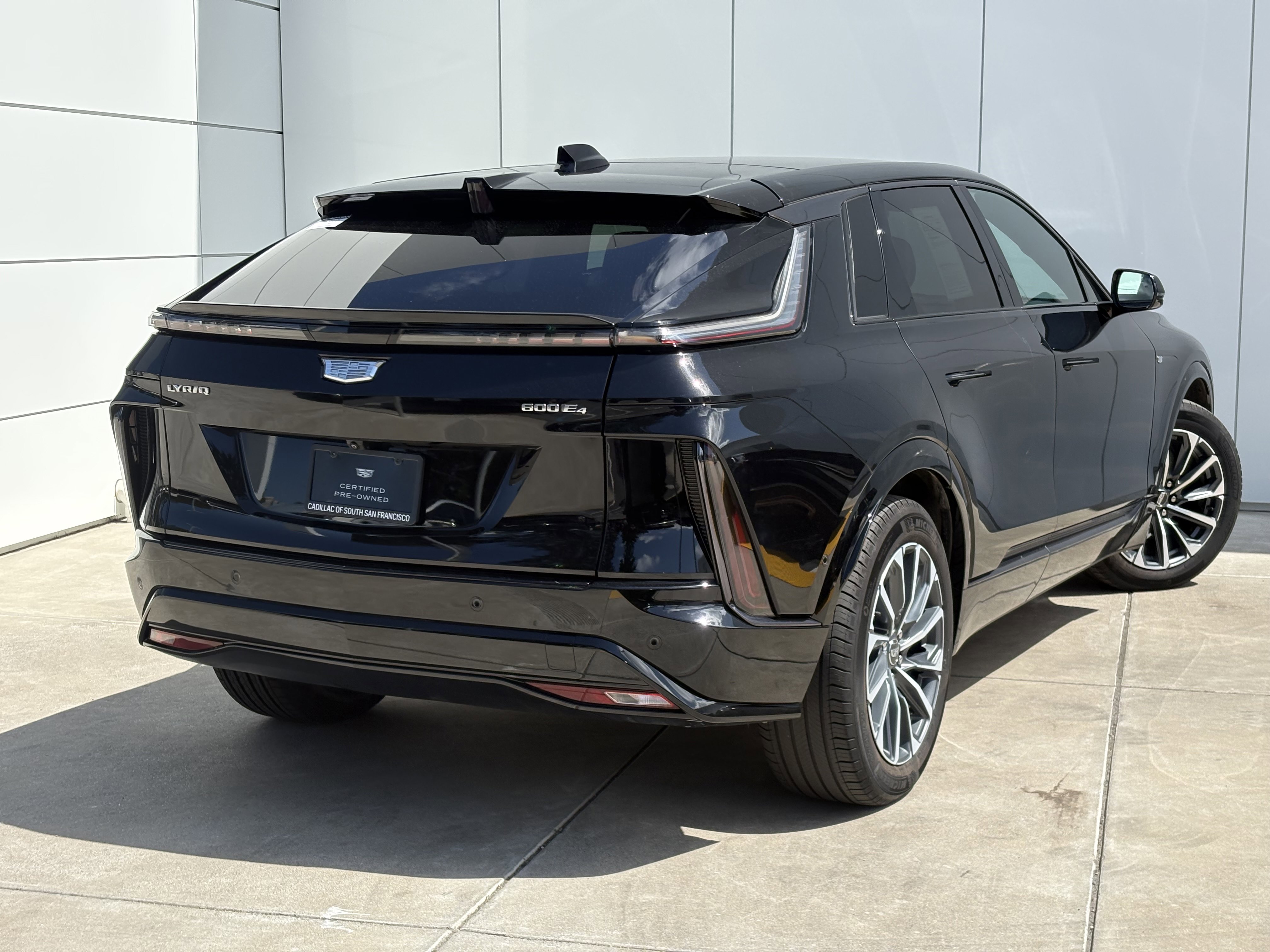 Used 2024 Cadillac Lyriq Sport w/ LPO, Floor Liner Package AWD/4WD image 7