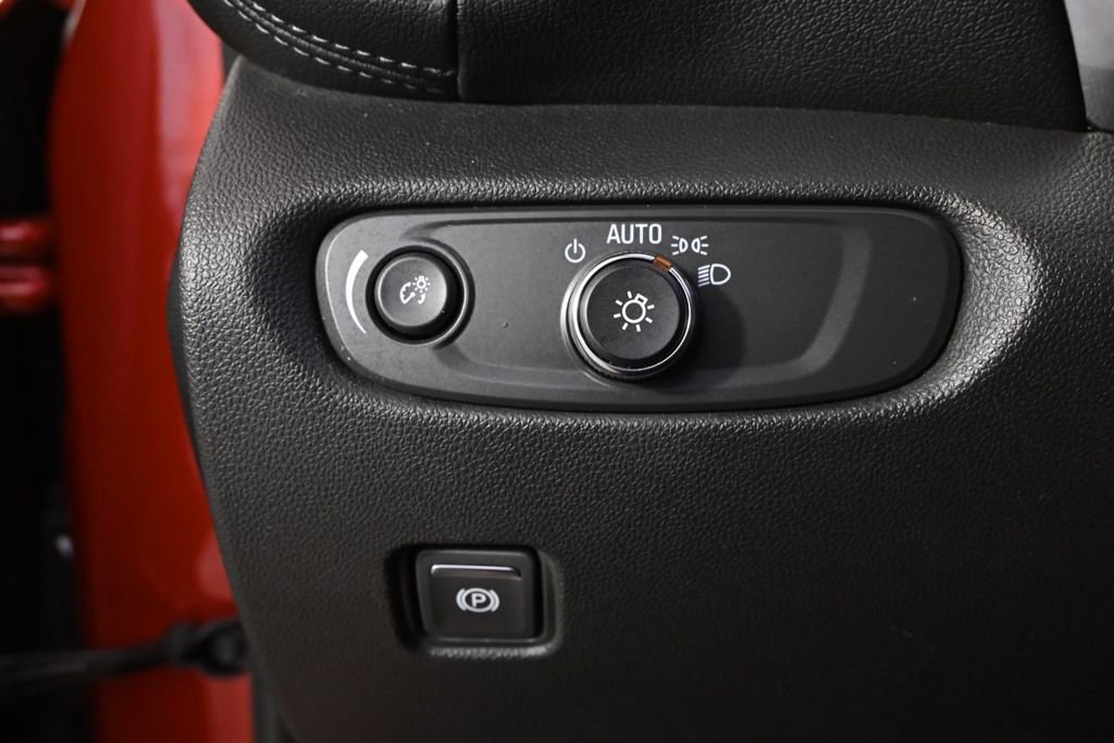 Used 2021 Chevrolet Blazer LT image 24