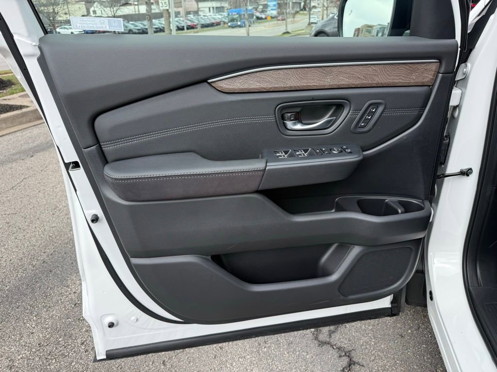 New 2026 Honda Pilot Elite image 18