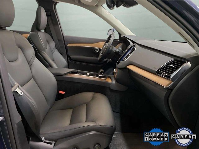 Used 2025 Volvo XC90 B6 Plus image 26