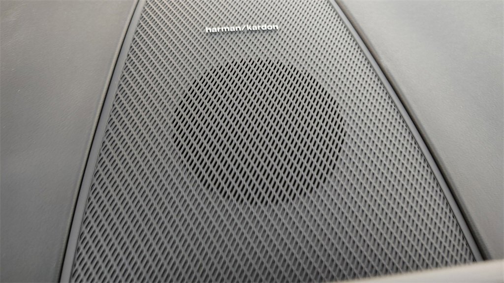 New 2026 Volvo XC60 B5 Plus w/ Climate Package image 19