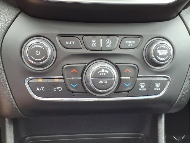 Used 2021 Jeep Cherokee Latitude Lux 80th Anniv w/ Quick Order Package 26U 80TH AWD/4WD image 19