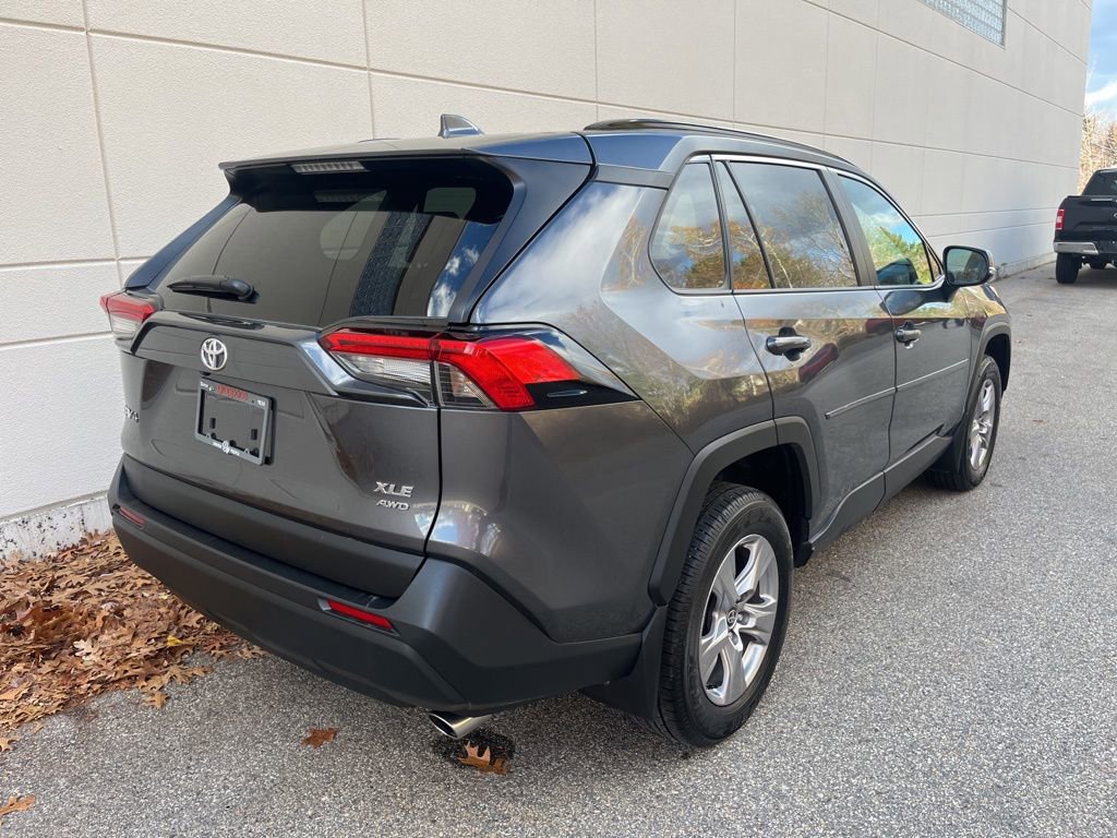 Used 2025 Toyota RAV4 XLE image 7