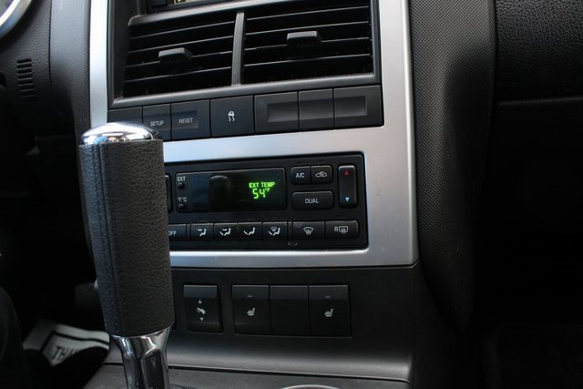 Used 2010 Mercury Mountaineer Premier image 15