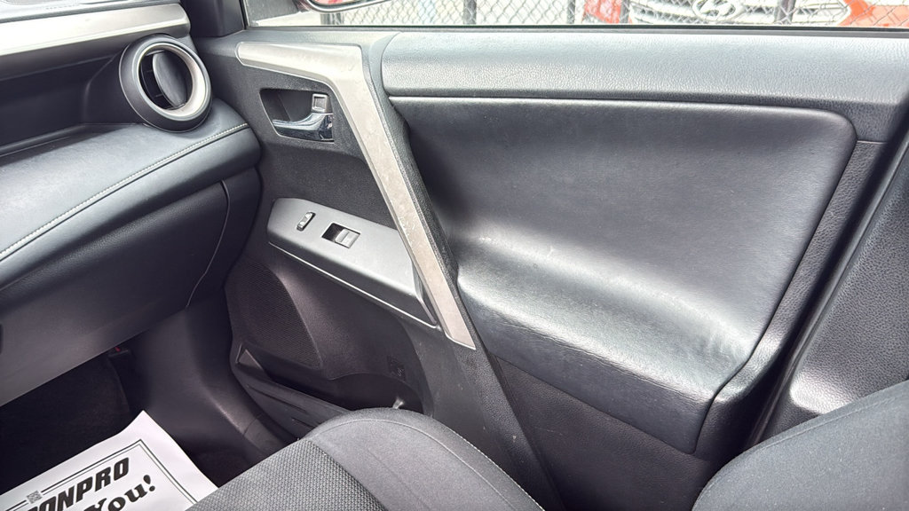 Used 2016 Toyota RAV4 XLE FWD image 26