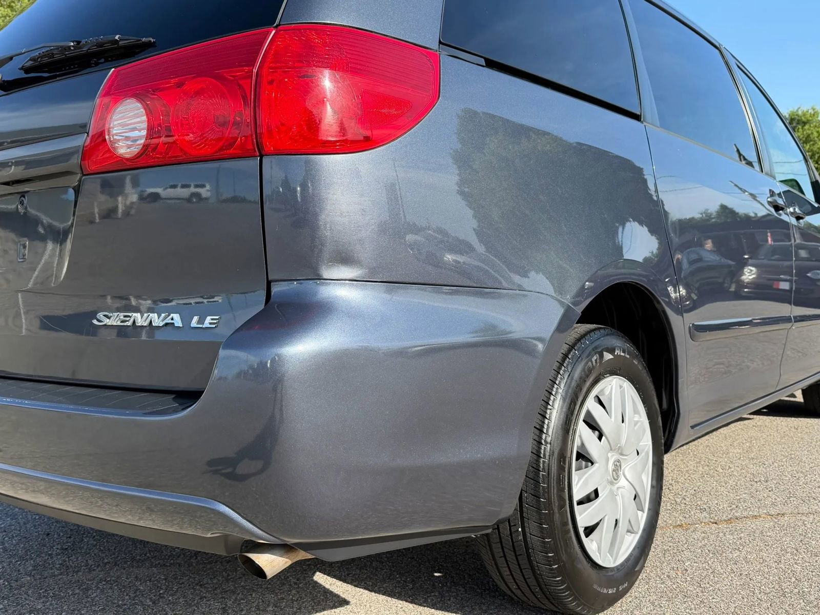Used 2008 Toyota Sienna LE FWD image 34
