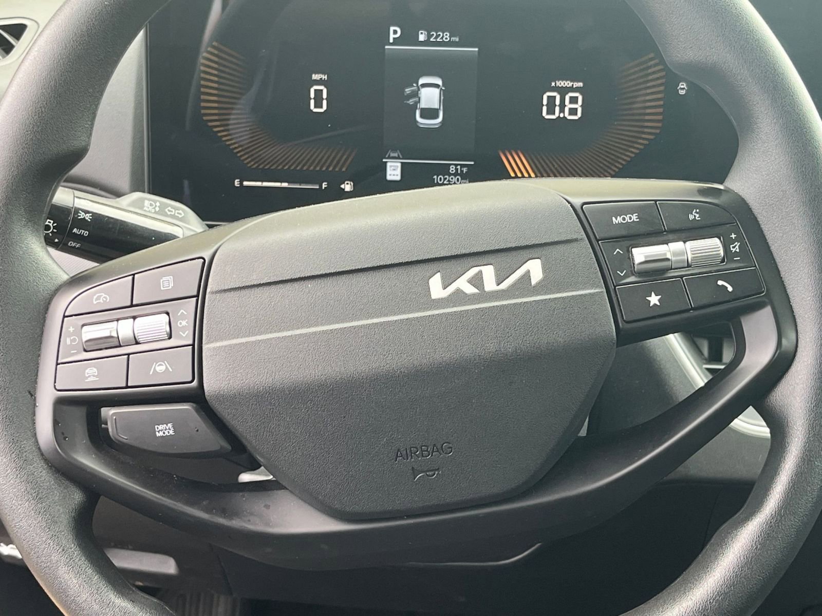 Used 2025 Kia K4 LXS image 27