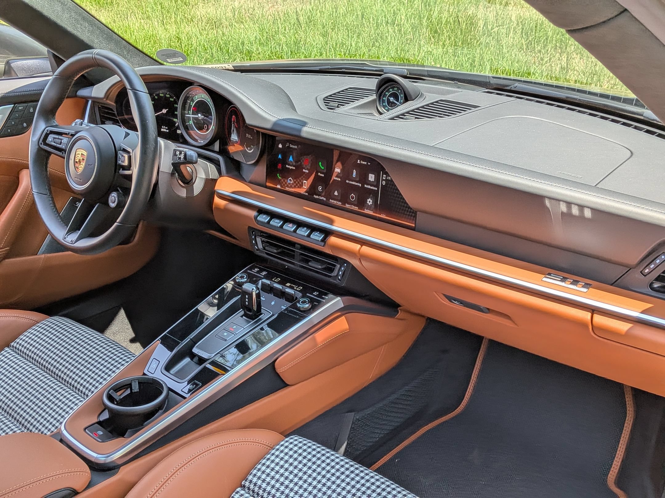Certified 2024 Porsche 911 Turbo S AWD/4WD image 22