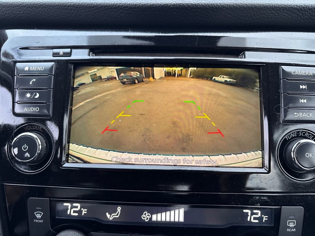 Used 2021 Nissan Rogue Sport SV image 25