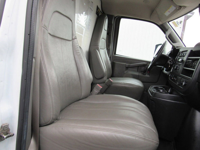 Used 2021 GMC Savana 3500 Extended w/ Power Convenience Package RWD image 14