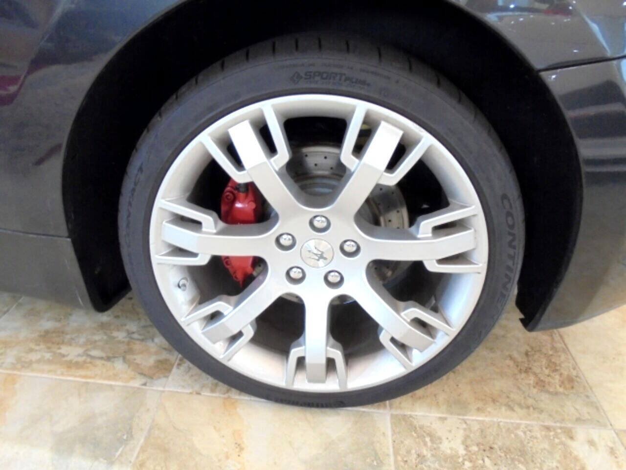 Used 2009 Maserati GranTurismo S RWD image 32