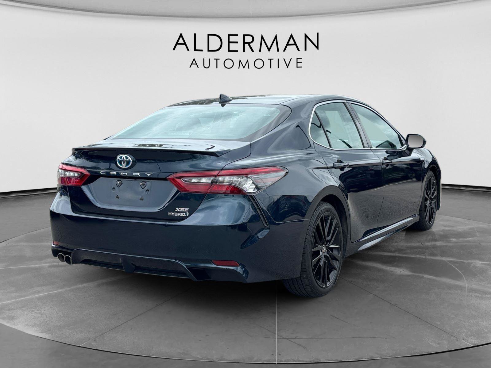Used 2021 Toyota Camry XSE w/ Navigation Upgrade Package FWD image 6