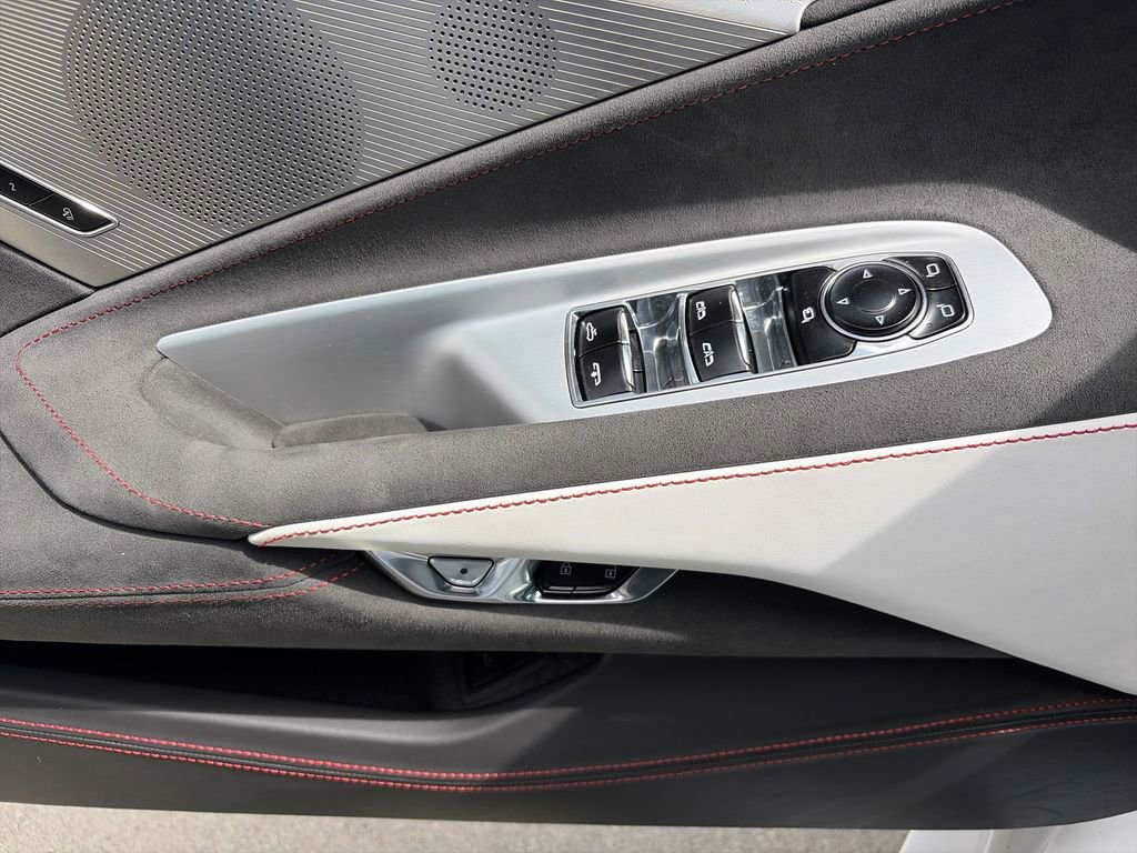 Used 2023 Chevrolet Corvette Stingray Premium Conv w/ Z51 Performance Package image 19