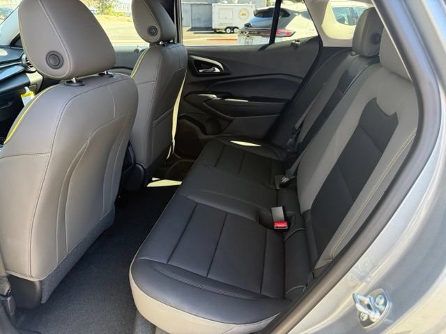 New 2026 Chevrolet Trax ACTIV w/ Sunroof Package FWD image 11