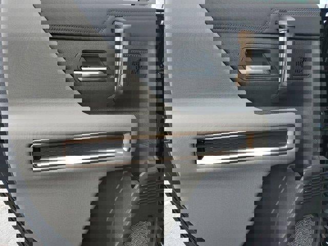 New 2025 GMC Hummer EV 2X image 16