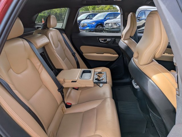 Used 2019 Volvo XC60 T5 Inscription w/ Protection Package Premier FWD image 18