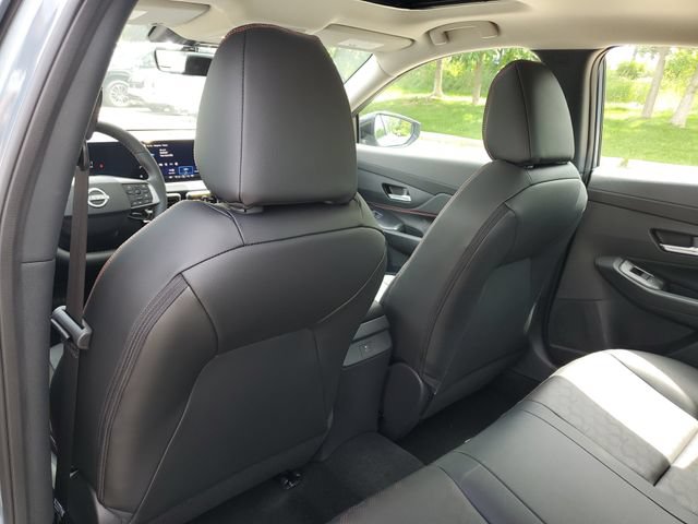 New 2026 Nissan Sentra SR w/ SR Premium Package FWD image 29