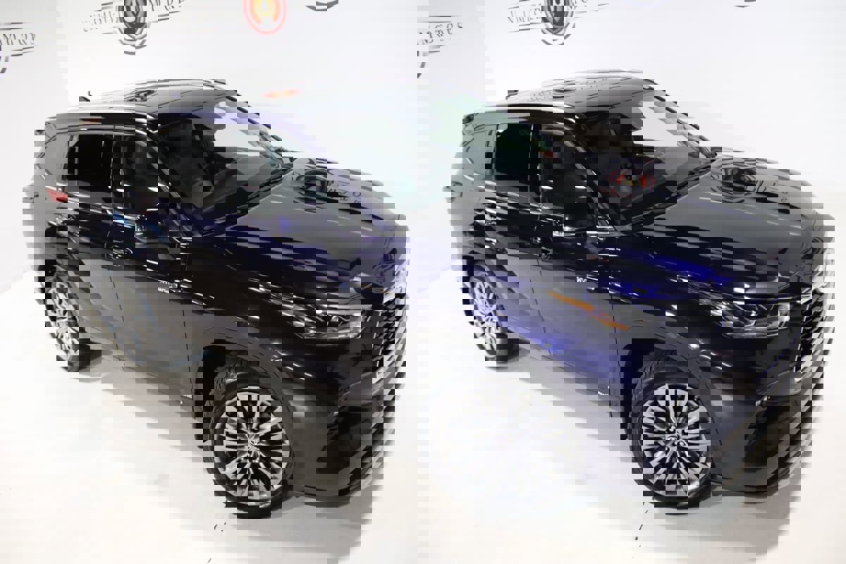 Used 2021 Toyota Highlander Platinum image 76